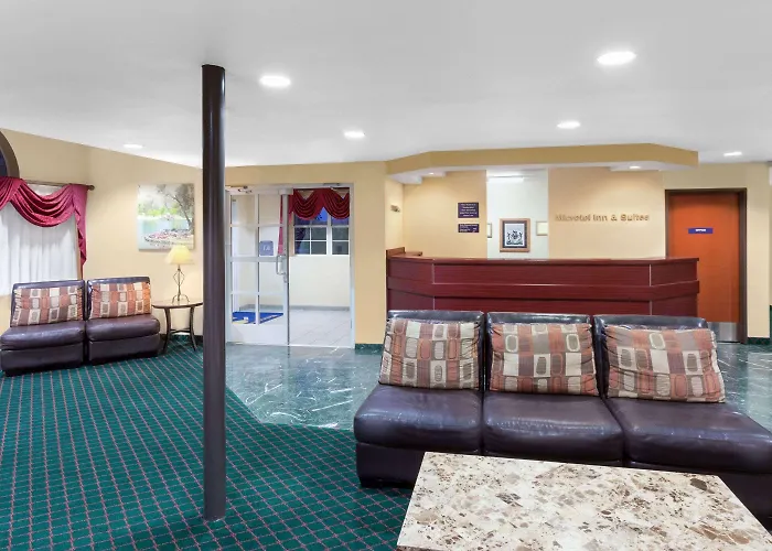 Microtel & By Wyndham 2*