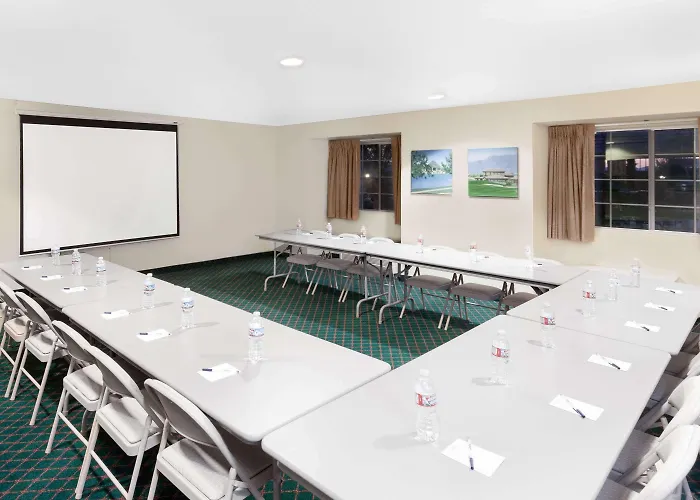 Microtel & By Wyndham Motel Wellton